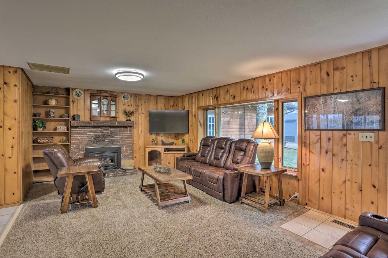 Rustic Spearfish Cabin On 12-Acre Trout Farm Екстер'єр фото